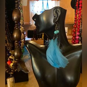 SOLD! Blue Turquoise Howlite Feather Earrings🪶